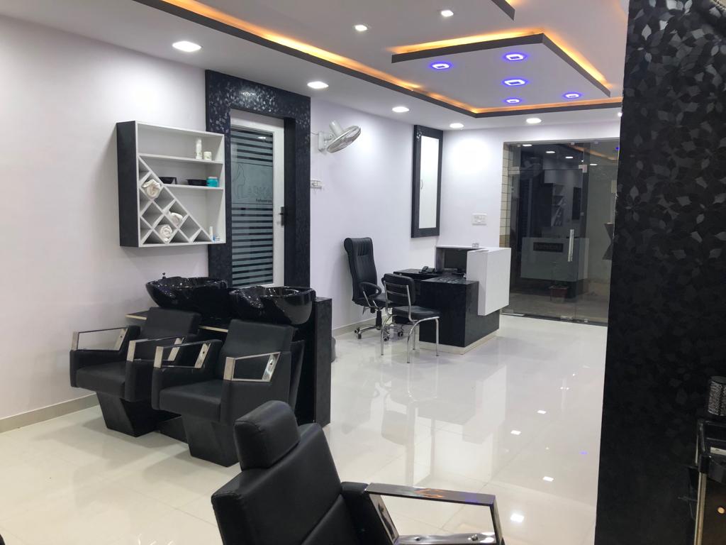 Laska Salon